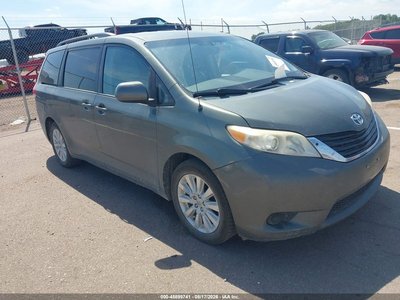 2013 Toyota Sienna