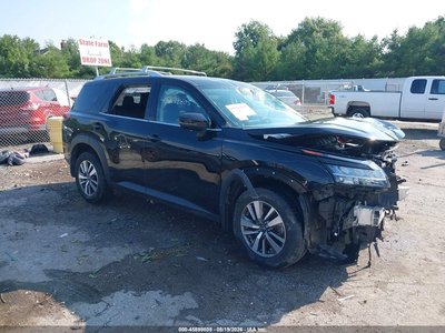 2022 Nissan Pathfinder
