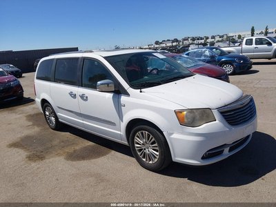 2014 Chrysler Town & Country