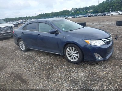 2014 Toyota Camry Hybrid
