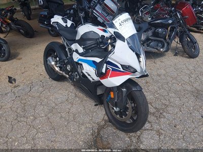 2025 BMW S 1000