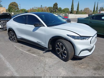 2022 Ford Mustang Mach-E