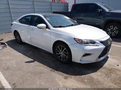 2016 Lexus ES