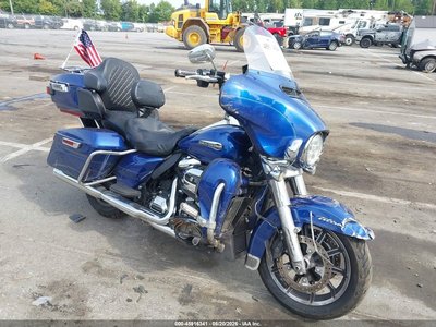 2017 Harley-Davidson FLHTCU
