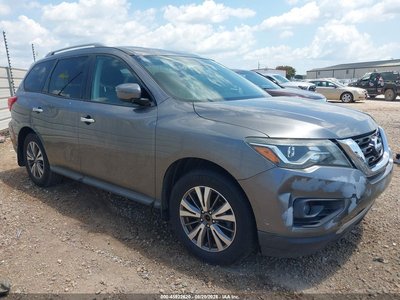 2017 Nissan Pathfinder