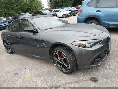 2022 Alfa Romeo Giulia