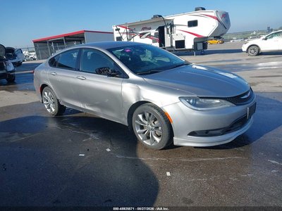 2016 Chrysler 200