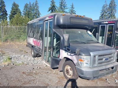 2011 Ford E-450