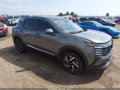 2025 Nissan Kicks