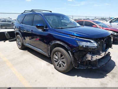 2022 Nissan Pathfinder
