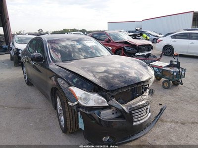 2012 Infiniti M37