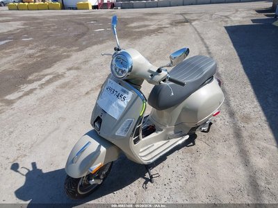 2025 Vespa GTS / GTV