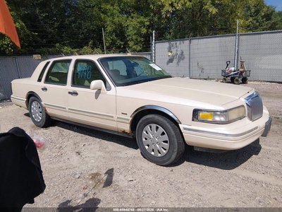 1996 Lincoln Town Car