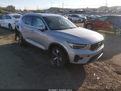 2024 Volvo XC40
