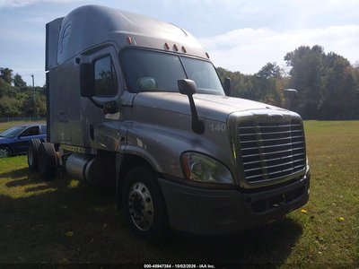2013 Freightliner Cascadia 125