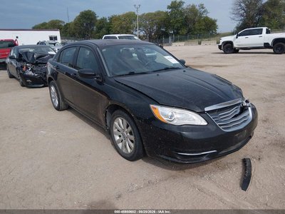 2013 Chrysler 200