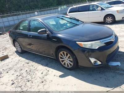 2014 Toyota Camry Hybrid