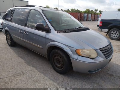 2006 Chrysler Town & Country