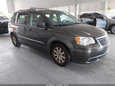 2016 Chrysler Town & Country