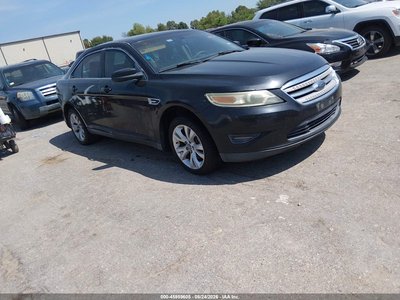 2010 Ford Taurus