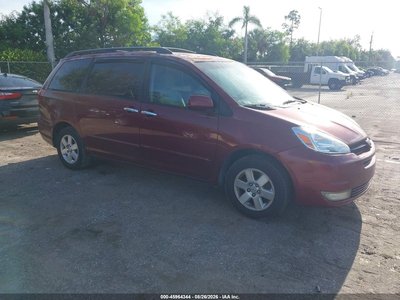 2004 Toyota Sienna