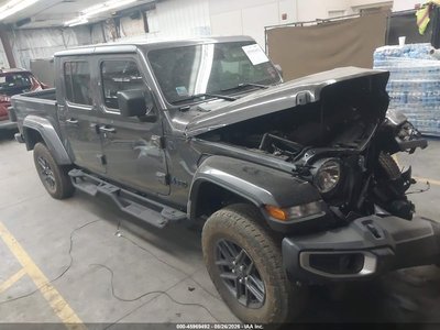 2025 Jeep Gladiator