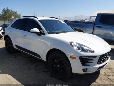 2015 Porsche Macan