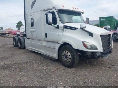 2020 Freightliner Cascadia