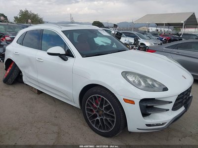 2015 Porsche Macan