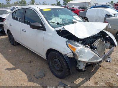 2016 Nissan Versa