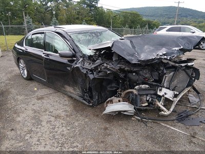 2016 BMW 750i