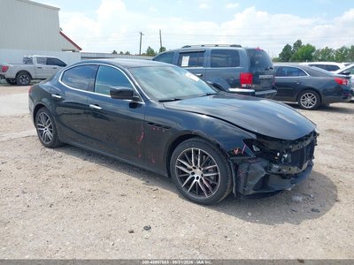 2016 Maserati Ghibli