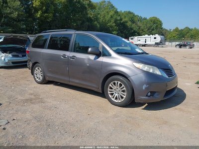2016 Toyota Sienna