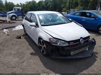 2017 Volkswagen Golf GTI