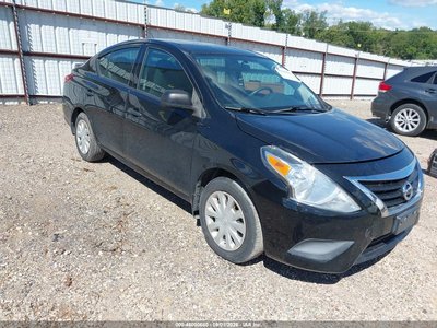 2015 Nissan Versa