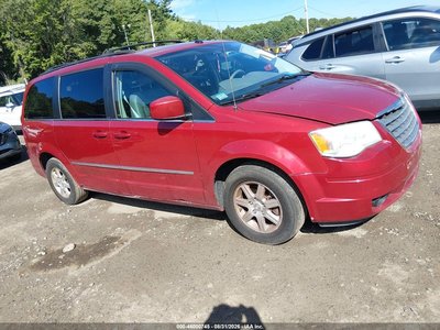 2010 Chrysler Town & Country
