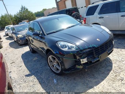 2016 Porsche Macan