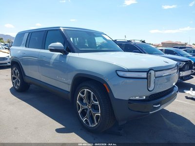 2024 Rivian R1S