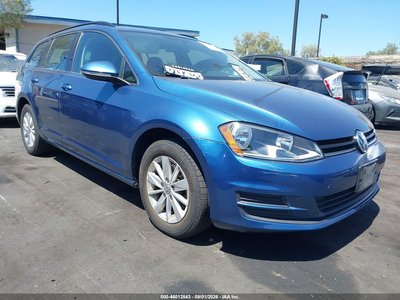2016 Volkswagen Golf SportWagen