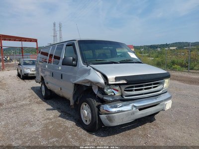 2002 Ford E-350 Super Duty