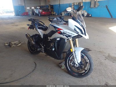 2026 BMW S 1000 XR