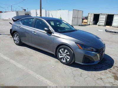 2025 Nissan Altima