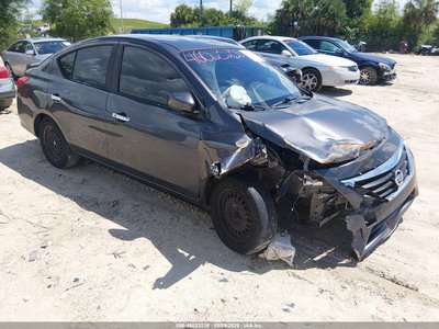 2015 Nissan Versa