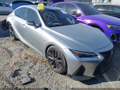 2022 Lexus IS