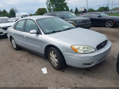 2005 Ford Taurus