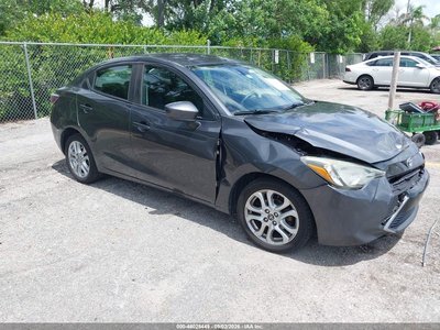 2017 Toyota Yaris