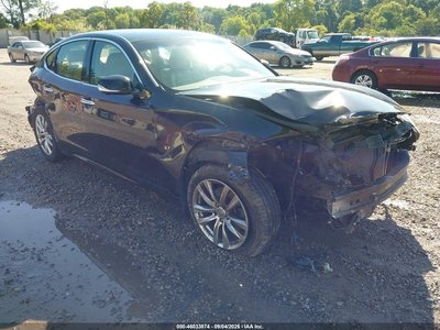 2015 Infiniti Q70