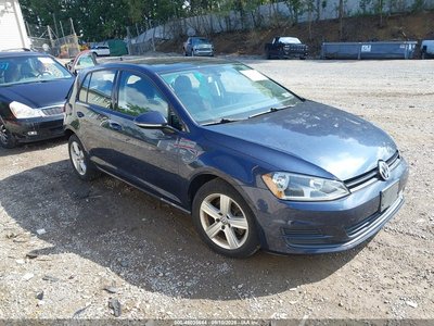 2017 Volkswagen Golf