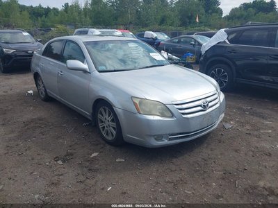 2005 Toyota Avalon