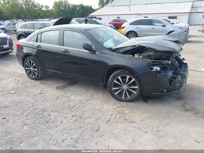 2013 Chrysler 200